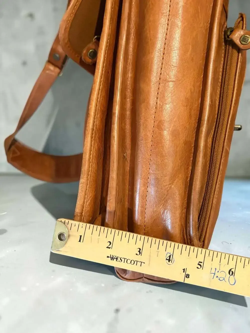 Vintage Wilsons Leather Mens Cognac Briefcase Messenger Bag Missing Clip
